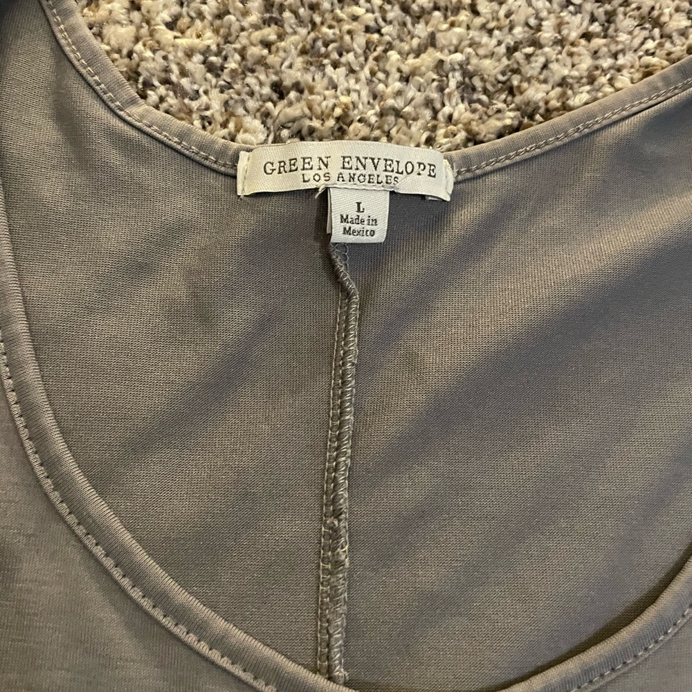 Green Envelope Neutral Gray Cold-Shoulder Women’s Top - Picture 2 of 4